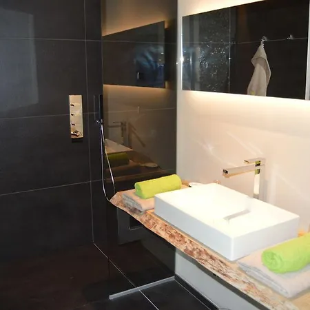 Côté Cour Hotel 3*