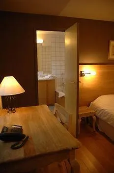 Otel Cote Cour