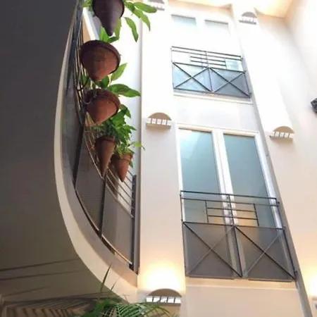 Отель Cote Cour 3*